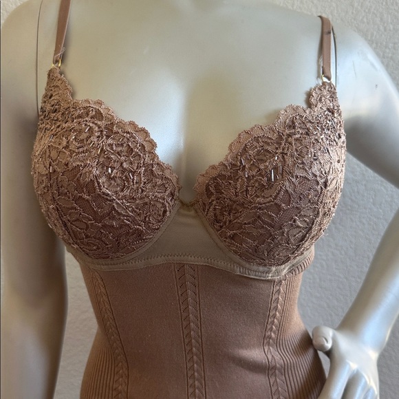Vintage 90’s Marciano Tan Lace Shapewear Dress - Picture 5 of 8